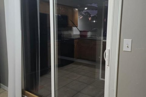 Apartamento en alquiler en Orlando, Florida, 3 dormitorios, 103.4 m2 № 1877186 - foto 14