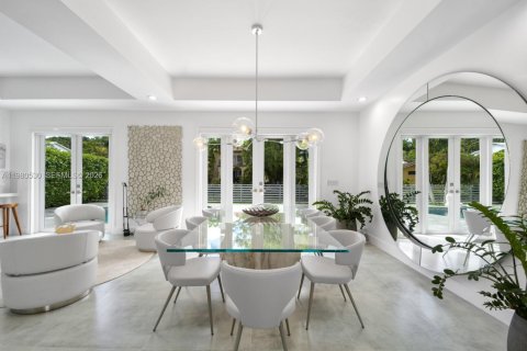 Купить виллу или дом в Майами, Флорида 4 спальни, 289.67м2, № 2052322 - фото 11