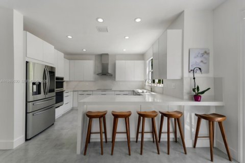 Купить виллу или дом в Майами, Флорида 4 спальни, 289.67м2, № 2052322 - фото 20