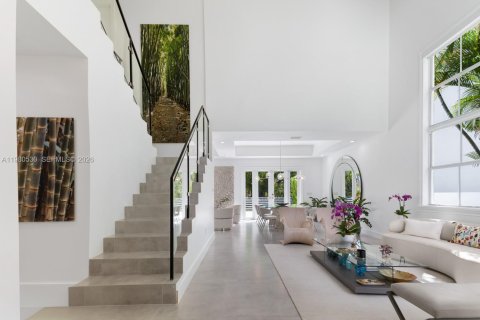 Купить виллу или дом в Майами, Флорида 4 спальни, 289.67м2, № 2052322 - фото 3
