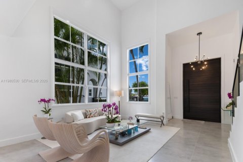 Купить виллу или дом в Майами, Флорида 4 спальни, 289.67м2, № 2052322 - фото 7