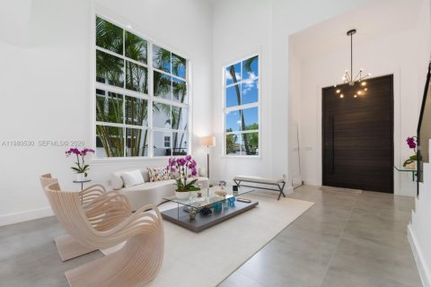 Купить виллу или дом в Майами, Флорида 4 спальни, 289.67м2, № 2052322 - фото 8