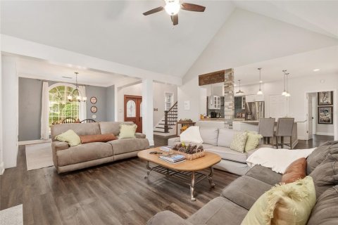 Casa en venta en Gainesville, Florida, 4 dormitorios, 280.56 m2 № 2121327 - foto 9