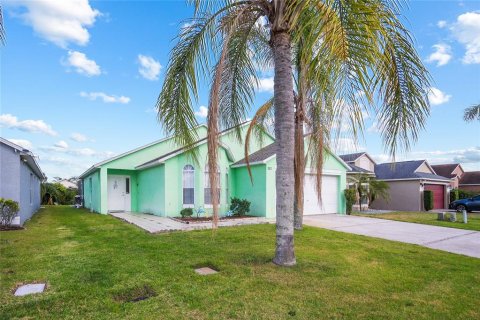 House in Davenport, Florida 4 bedrooms, 134.89 sq.m. № 1657731 - photo 2