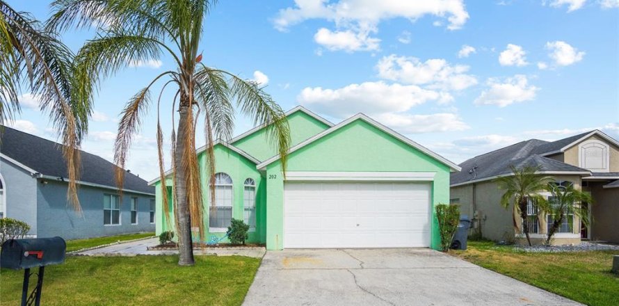 House in Davenport, Florida 4 bedrooms, 134.89 sq.m. № 1657731