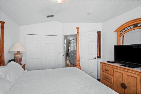 House in Davenport, Florida 4 bedrooms, 134.89 sq.m. № 1657731 - photo 29