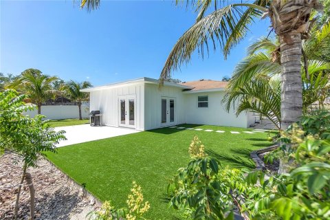 Villa ou maison à vendre à Bradenton, Floride: 3 chambres, 152.73 m2 № 1734843 - photo 6