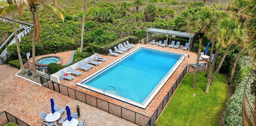 Condo in St. Lucie, Florida, 9 rooms  № 2088008