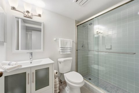 Condo in St. Lucie, Florida, 9 rooms  № 2088008 - photo 23