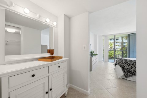 Condo in St. Lucie, Florida, 9 rooms  № 2088008 - photo 22