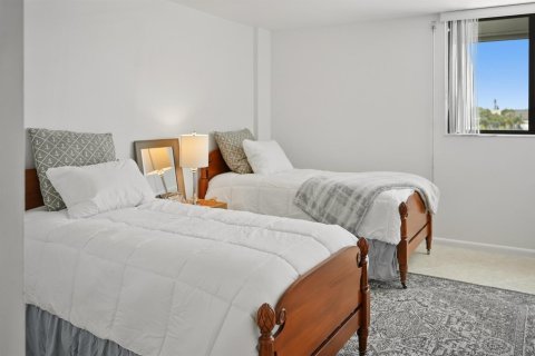 Condo in St. Lucie, Florida, 9 rooms  № 2088008 - photo 30