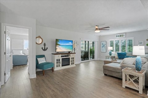 Copropriété à vendre à Port Richey, Floride: 2 chambres, 129.97 m2 № 2408706 - photo 12