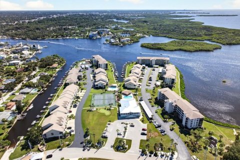 Copropriété à vendre à Port Richey, Floride: 2 chambres, 129.97 m2 № 2408706 - photo 3