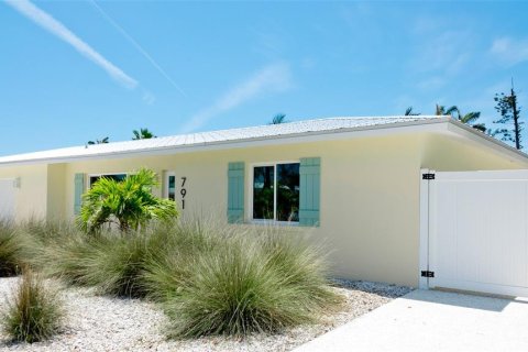 House in Longboat Key, Florida 3 bedrooms, 140.1 sq.m. № 1742612 - photo 6