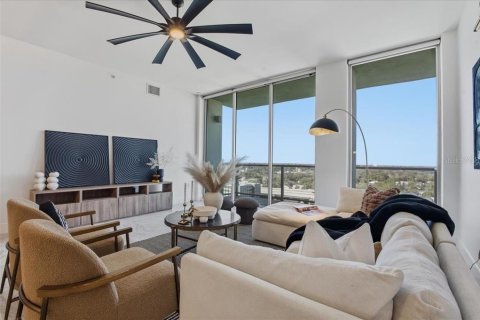 Condo in Saint Petersburg, Florida, 3 bedrooms № 2123372 - photo 18