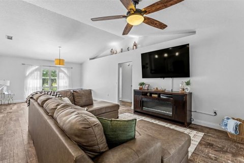Villa ou maison à vendre à Lakeland, Floride: 4 chambres, 161.74 m2 № 2430461 - photo 5