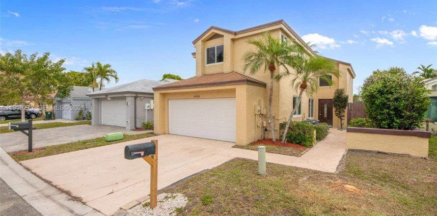 Casa en Coconut Creek, Florida 3 dormitorios, 206.52 m2 № 2024753