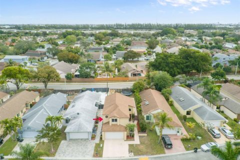 Casa en venta en Coconut Creek, Florida, 3 dormitorios, 206.52 m2 № 2024753 - foto 27