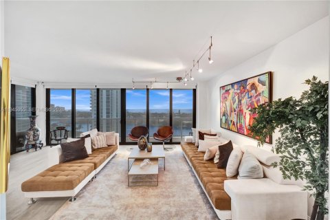 Copropriété à vendre à Aventura, Floride: 2 chambres, 167.22 m2 № 2001448 - photo 2