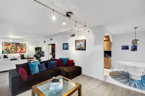 Copropriété à vendre à Aventura, Floride: 2 chambres, 167.22 m2 № 2001448 - photo 27