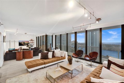 Copropriété à vendre à Aventura, Floride: 2 chambres, 167.22 m2 № 2001448 - photo 20