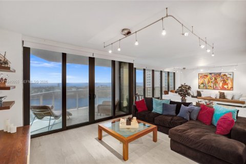 Copropriété à vendre à Aventura, Floride: 2 chambres, 167.22 m2 № 2001448 - photo 5