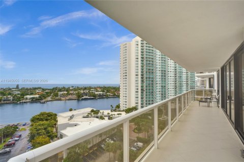 Copropriété à vendre à Aventura, Floride: 2 chambres, 167.22 m2 № 2001448 - photo 16
