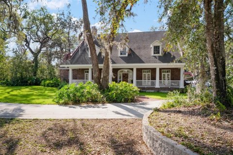 House in Seffner, Florida 4 bedrooms, 633.78 sq.m. № 1550890 - photo 20