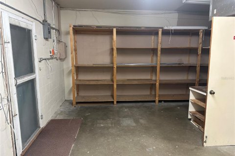 Propiedad comercial en alquiler en Port Charlotte, Florida, 325.16 m2 № 1561080 - foto 26