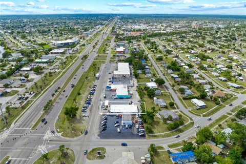 Propiedad comercial en alquiler en Port Charlotte, Florida, 325.16 m2 № 1561080 - foto 6