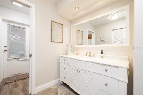 Casa en venta en Clearwater, Florida, 3 dormitorios, 166.85 m2 № 1915800 - foto 17