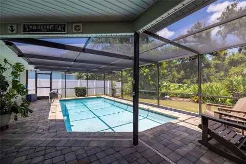 House in Clearwater, Florida 3 bedrooms, 166.85 sq.m. № 1915800 - photo 29