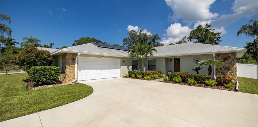 Casa en Clearwater, Florida 3 dormitorios, 166.85 m2 № 1915800