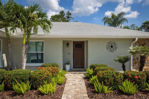 Casa en venta en Clearwater, Florida, 3 dormitorios, 166.85 m2 № 1915800 - foto 2