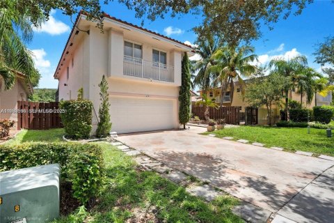 Снять в аренду виллу или дом в Дейви, Флорида 4 спальни, 235.41м2, № 1992370 - фото 3