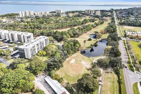 Copropriété à louer à Clearwater, Floride: 2 chambres, 99.41 m2 № 1793593 - photo 22