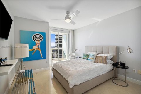 Copropriété à louer à Hallandale Beach, Floride: 3 chambres, 161 m2 № 1023605 - photo 20