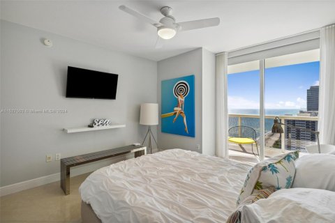 Copropriété à louer à Hallandale Beach, Floride: 3 chambres, 161 m2 № 1023605 - photo 21