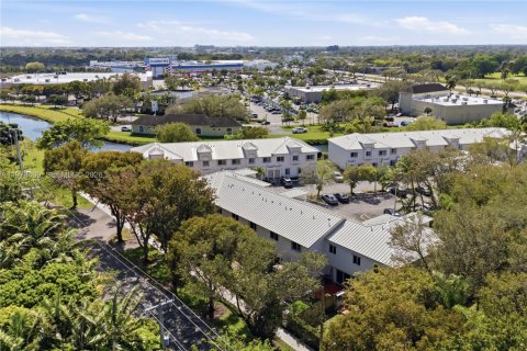 Touwnhouse à louer à Palmetto Bay, Floride: 2 chambres, 104.05 m2 № 2043407 - photo 25