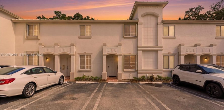 Touwnhouse à Palmetto Bay, Floride 2 chambres, 104.05 m2 № 2043407