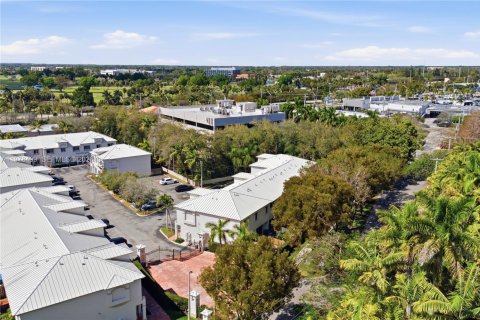 Touwnhouse à louer à Palmetto Bay, Floride: 2 chambres, 104.05 m2 № 2043407 - photo 26
