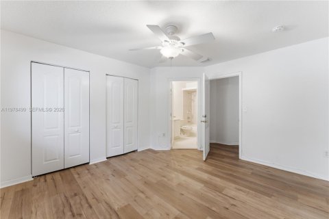 Touwnhouse à louer à Palmetto Bay, Floride: 2 chambres, 104.05 m2 № 2043407 - photo 27