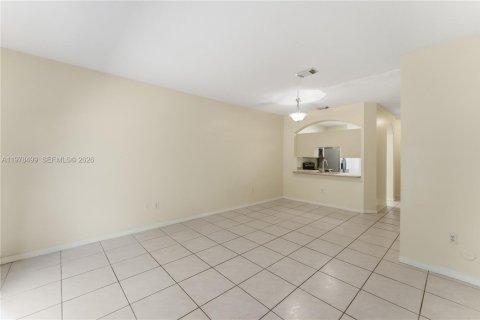 Touwnhouse à louer à Palmetto Bay, Floride: 2 chambres, 104.05 m2 № 2043407 - photo 15