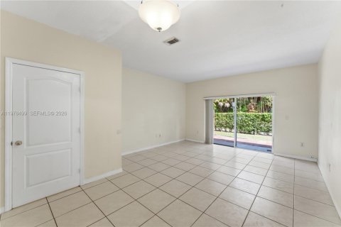 Touwnhouse à louer à Palmetto Bay, Floride: 2 chambres, 104.05 m2 № 2043407 - photo 13