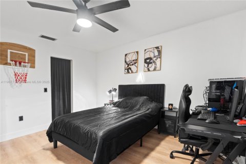 Casa en venta en Pembroke Pines, Florida, 3 dormitorios, 124.58 m2 № 1966106 - foto 20