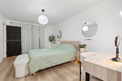 Casa en venta en Pembroke Pines, Florida, 3 dormitorios, 124.58 m2 № 1966106 - foto 13