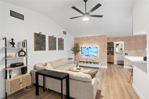 Casa en venta en Pembroke Pines, Florida, 3 dormitorios, 124.58 m2 № 1966106 - foto 8