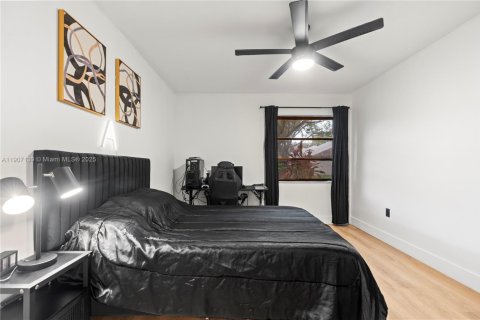 Casa en venta en Pembroke Pines, Florida, 3 dormitorios, 124.58 m2 № 1966106 - foto 19
