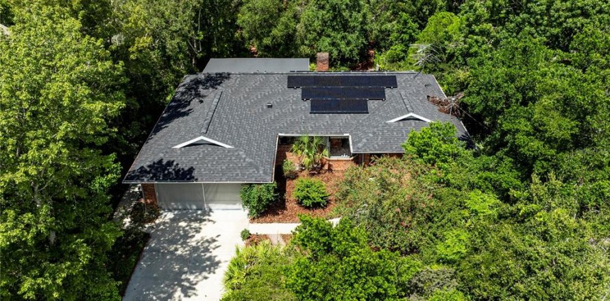 House in Deltona, Florida 3 bedrooms, 139.63 sq.m. № 1887090