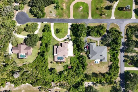 House in Tavares, Florida 4 bedrooms, 237.37 sq.m. № 1856497 - photo 5